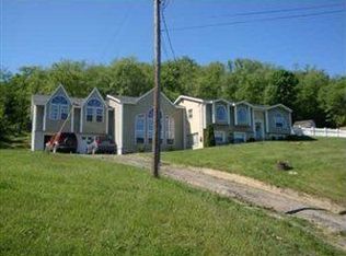 634 Grindstone Rd, Grindstone, PA 15442