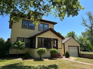 114 S 5th Ave E, Truman, MN 56088