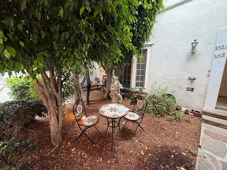 352 S Cloverdale Ave #352 — Photo 34