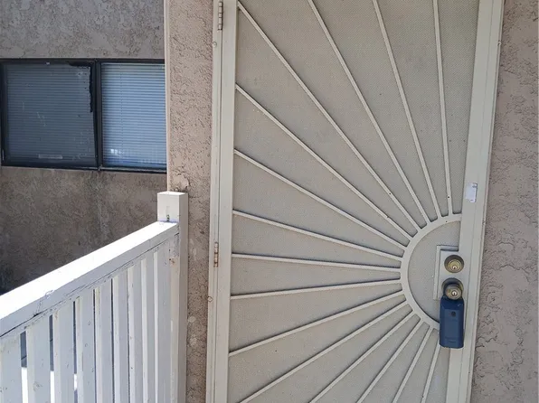 2449 W Acacia Ave, Hemet, CA 92545