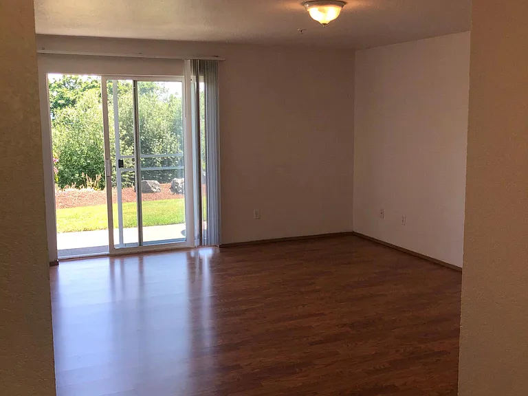 3733 Waller Rd E #104 — Photo 28