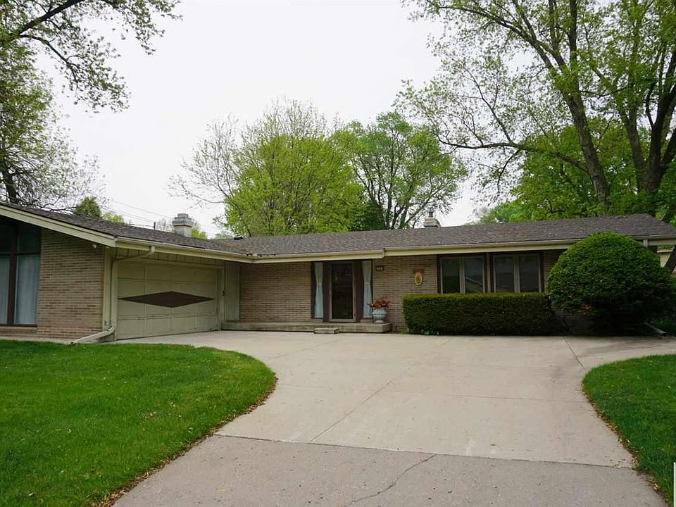 1st image of 4800 Meadow Ln