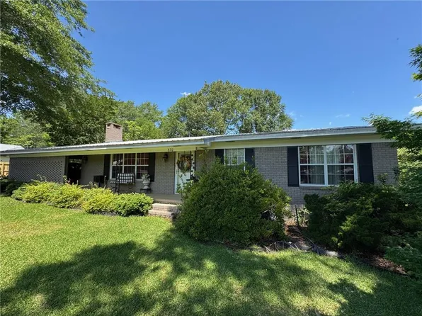 670 Airport Dr, Jena, LA 71342