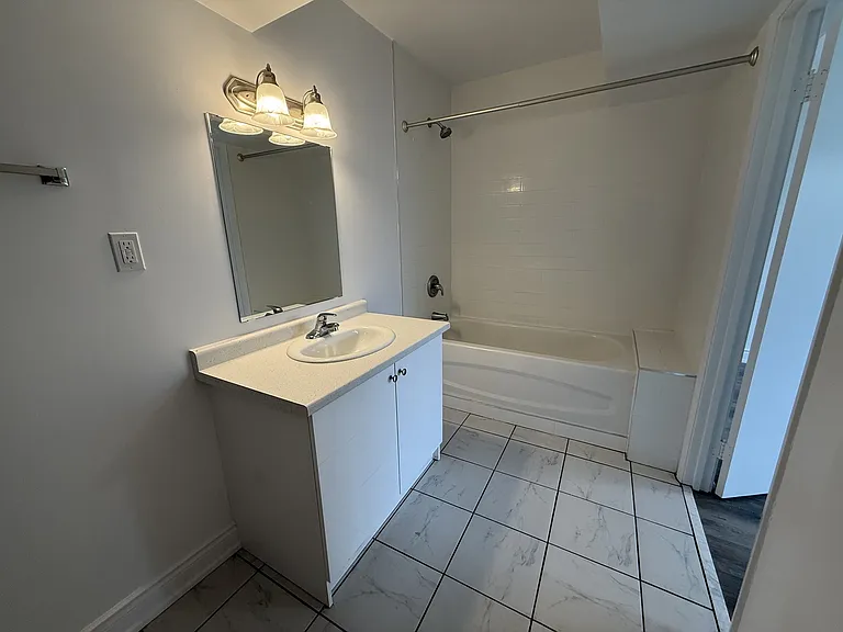 807 Frederick St — Photo 19