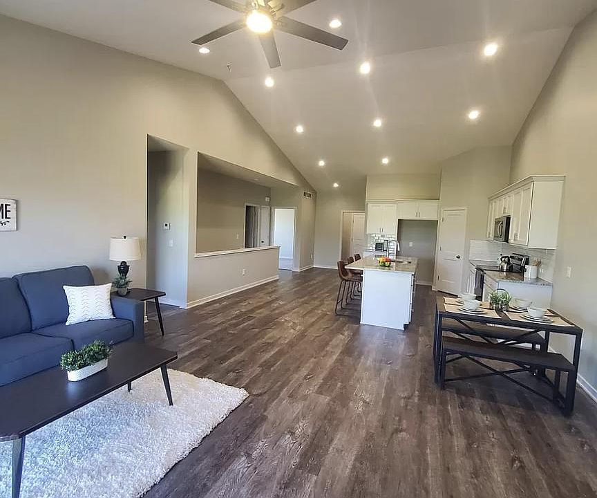1st image of 5866 S 95th St