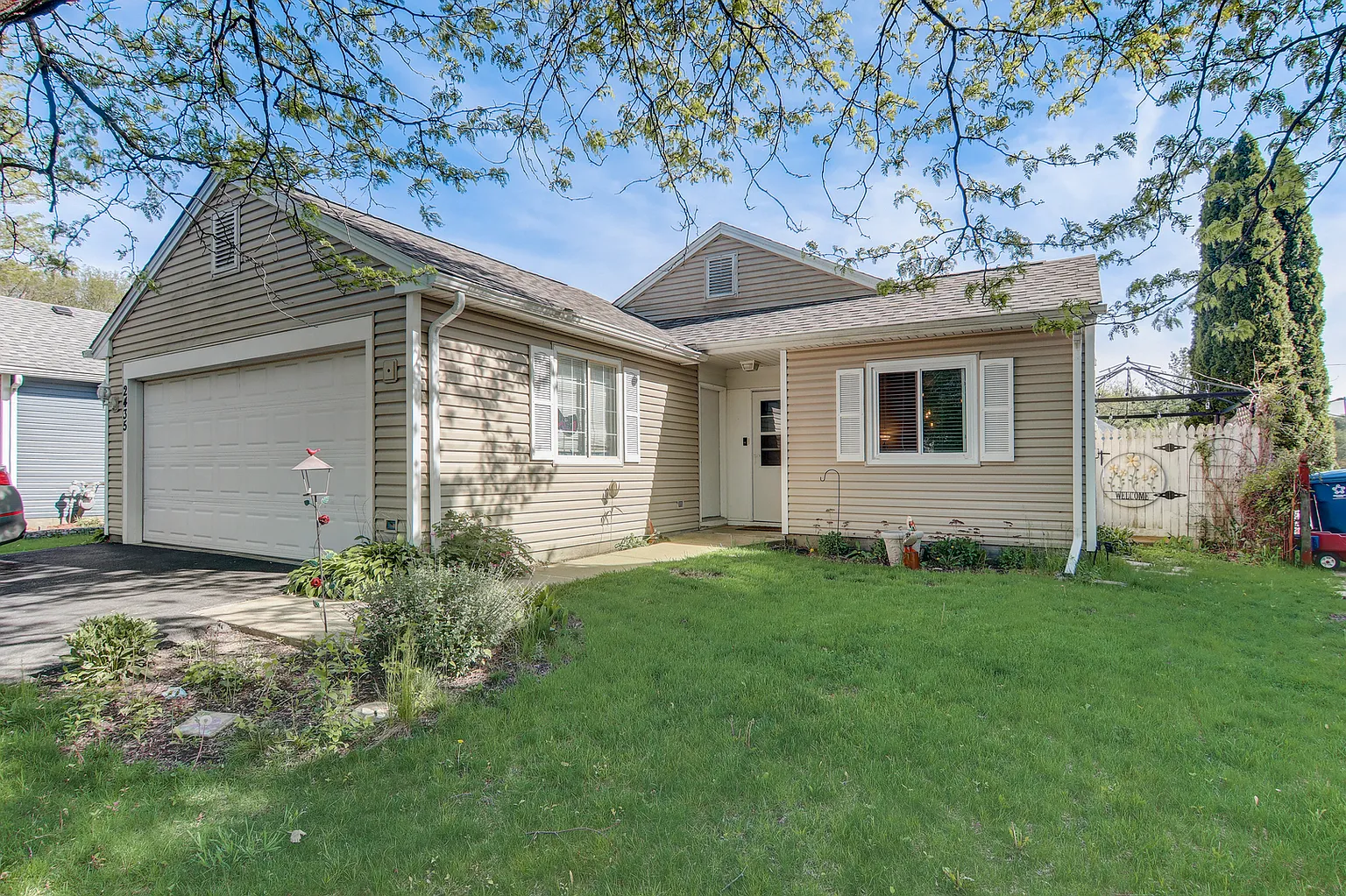 2435 Red Bud Ln photo 1