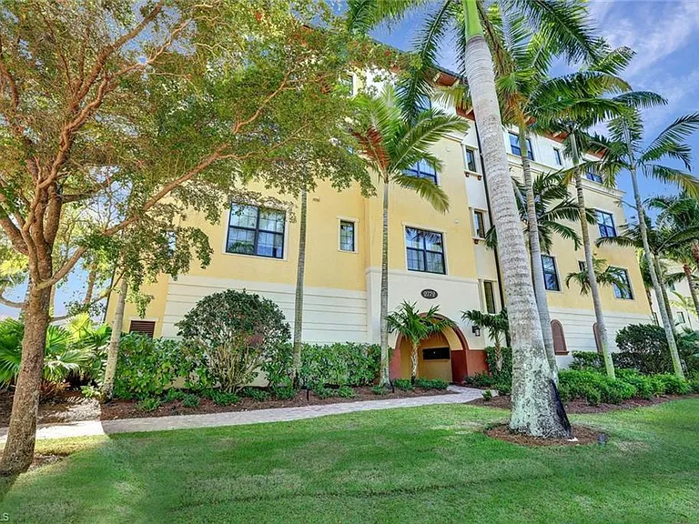 2772 Tiburon Blvd E #5-102 — Photo 15