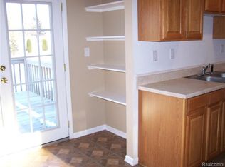 1492 Butler Blvd, Howell, MI 48843