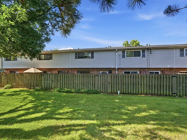 7752 Montgomery Rd #3 — Photo 32