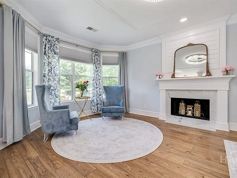 8 Bushwood Dr — Photo 9