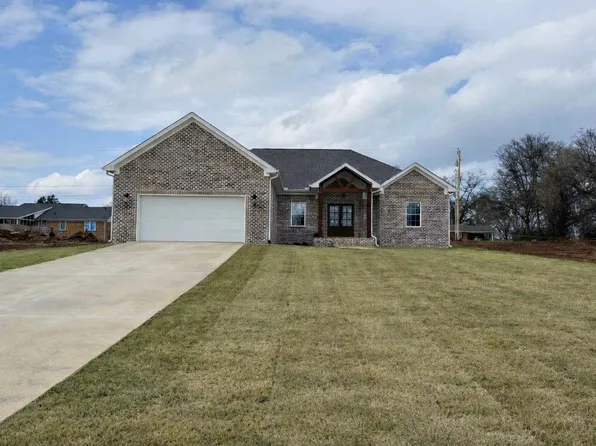 805 Michigan Ave, Muscle Shoals, AL 35661