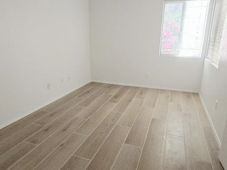 10961 E Hope Dr — Photo 17