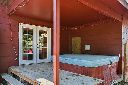 3rd image of 86 N Hawthorne Pl
