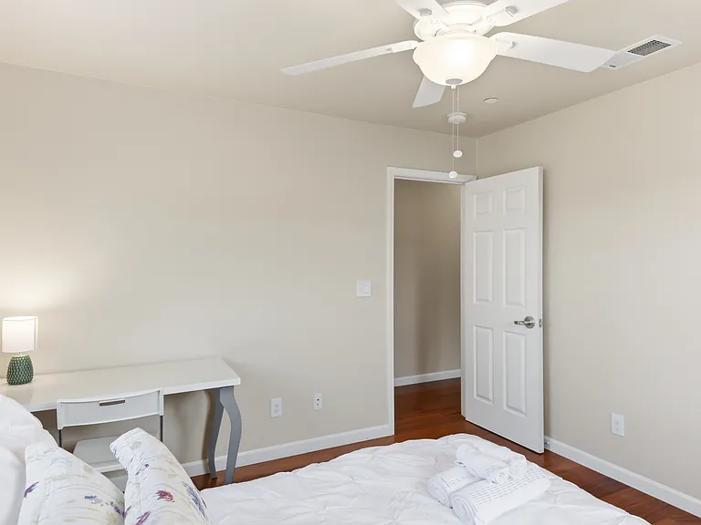 609 Stanford Ave — Photo 51