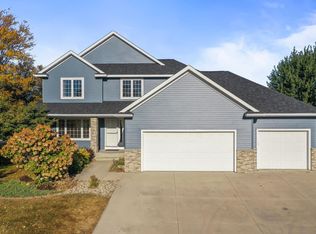 3331 Limerick Ln NE, Rochester, MN 55906