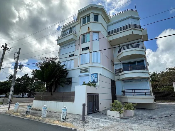 Cond La Esmeralda Luquillo Beach Blvd #4-C, Luquillo, PR 00773