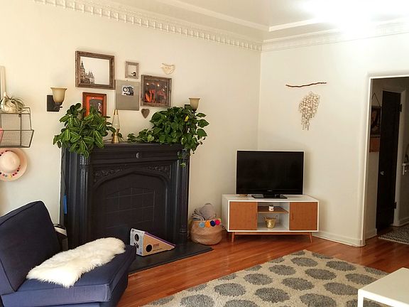 2nd image of 4453 W 4th St #104