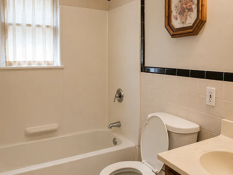 339 Concord St #1L — Photo 4