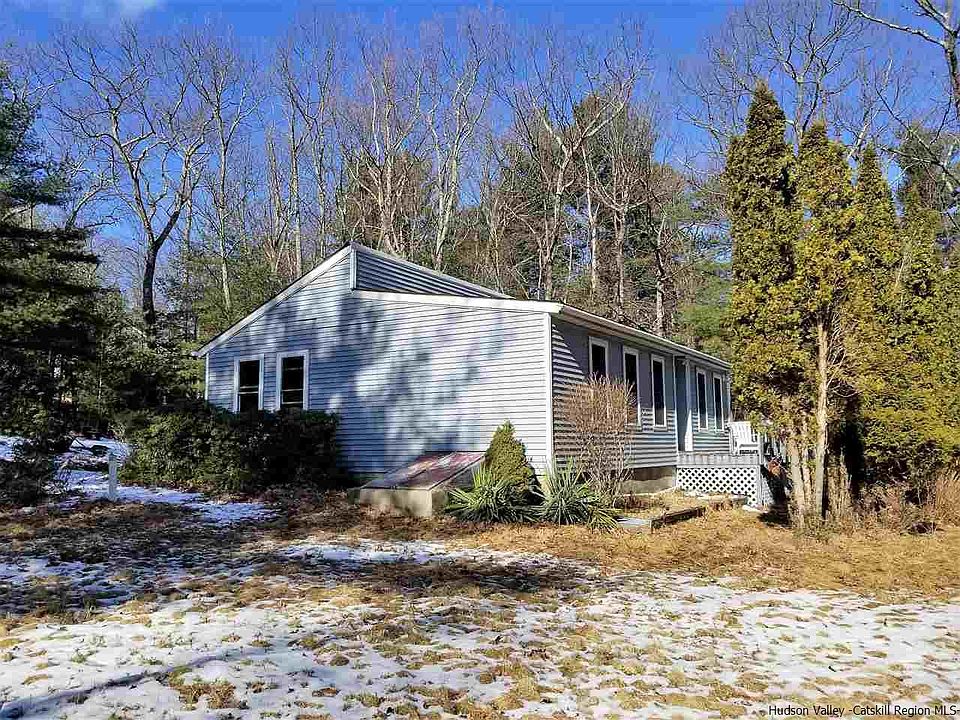 1st image of 20 Pennington Ln