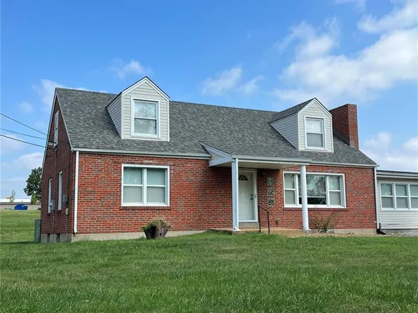 9919 Arthur Ln, Saint Louis, MO 63128