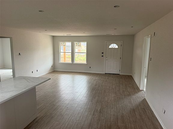 3rd image of 236 Altom Rd