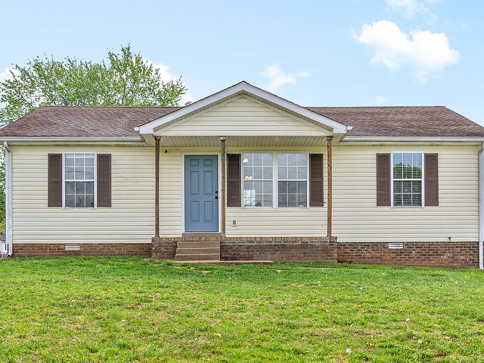 1st image of 703 Acorn Dr