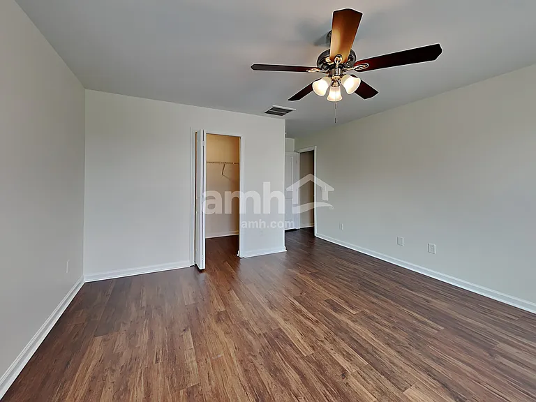 204 Castlebrook Dr — Photo 11