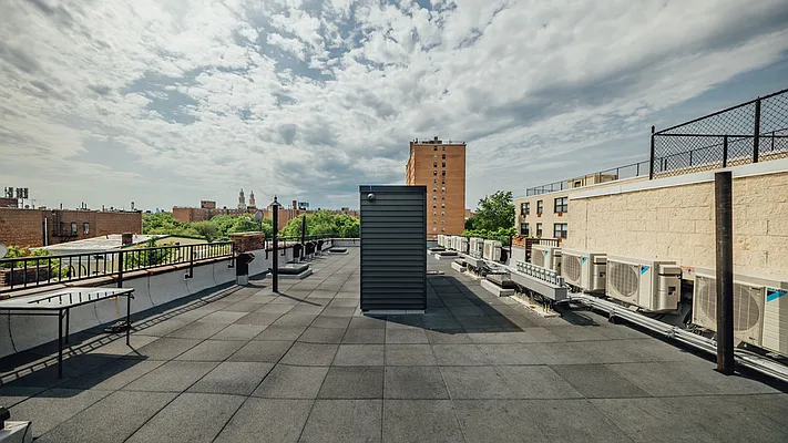 Rented by Nooklyn NYC LLC | media 14