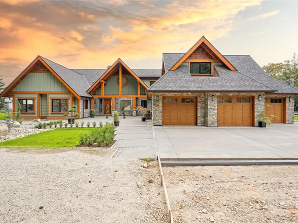 1745 Warn Way, Nanaimo, BC V9K 2S3