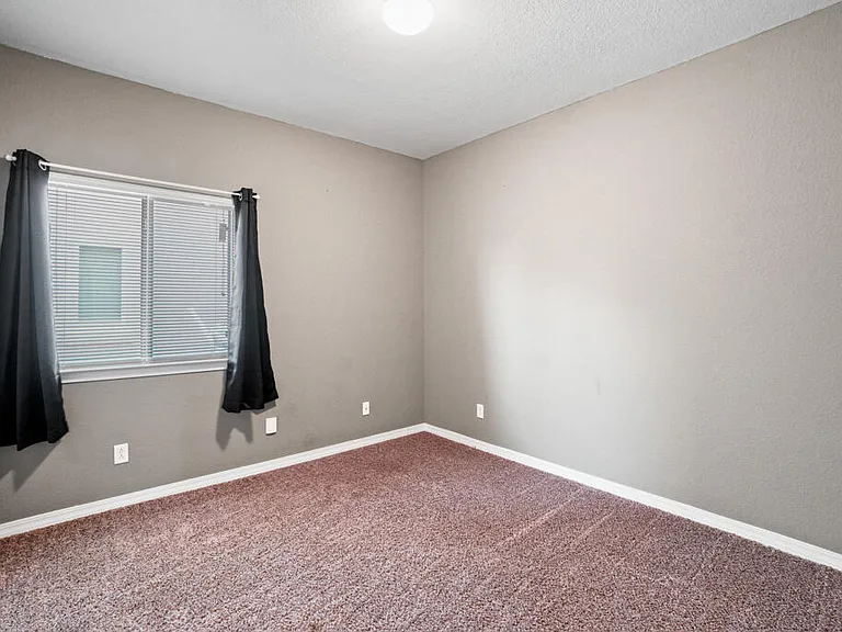 852 Lemington St — Photo 24