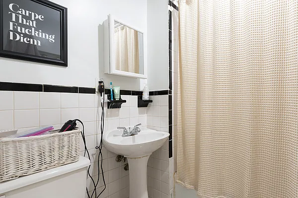 Rented by Corcoran | media 25