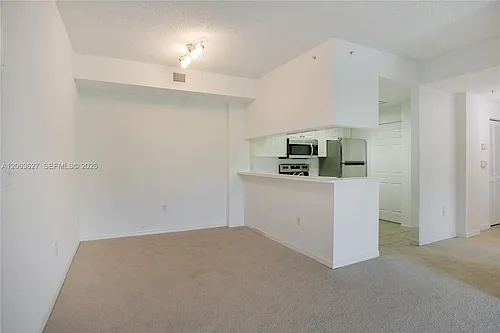 2813 Grande Pkwy Photo 1