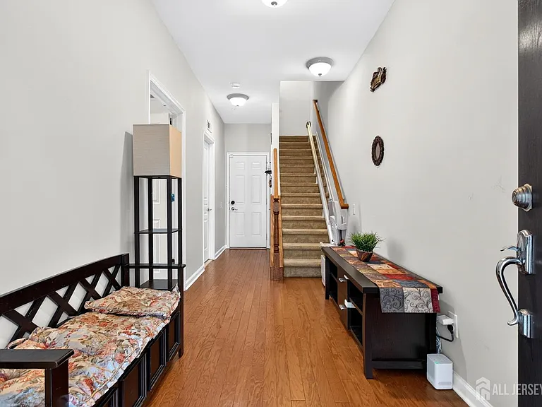 2103 Ethan Ln — Photo 8