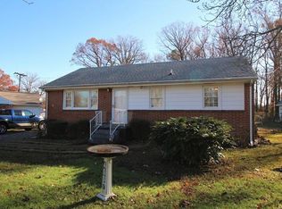 4607 Willesden Rd, North Chesterfield, VA 23234