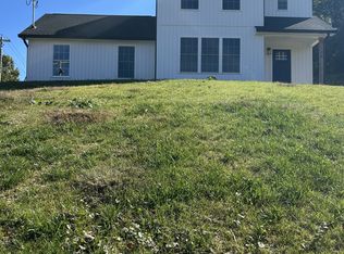 104 Daniel Ln, Elizabethton, TN 37643