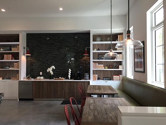 5th image of 1710 Depot Ave #4