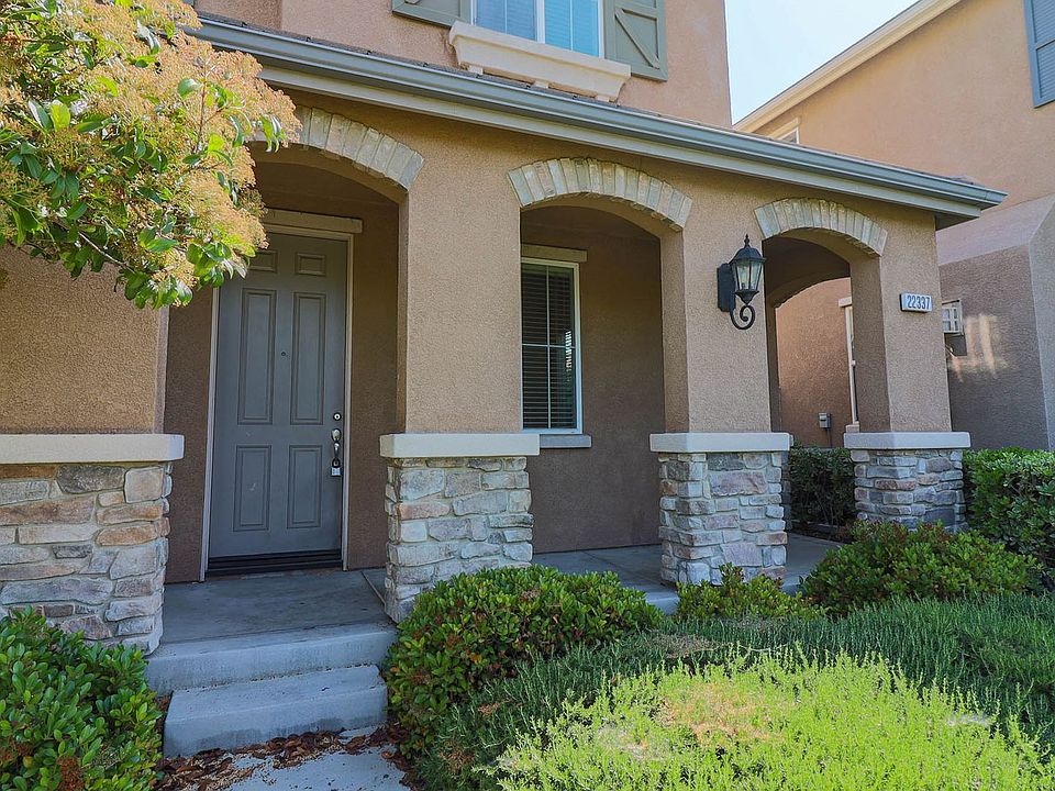 1st image of 22337 Echo Park Way