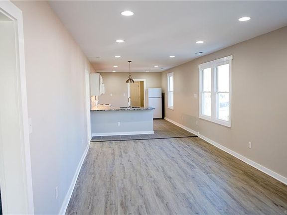 4th image of 2201 Gordon Ave