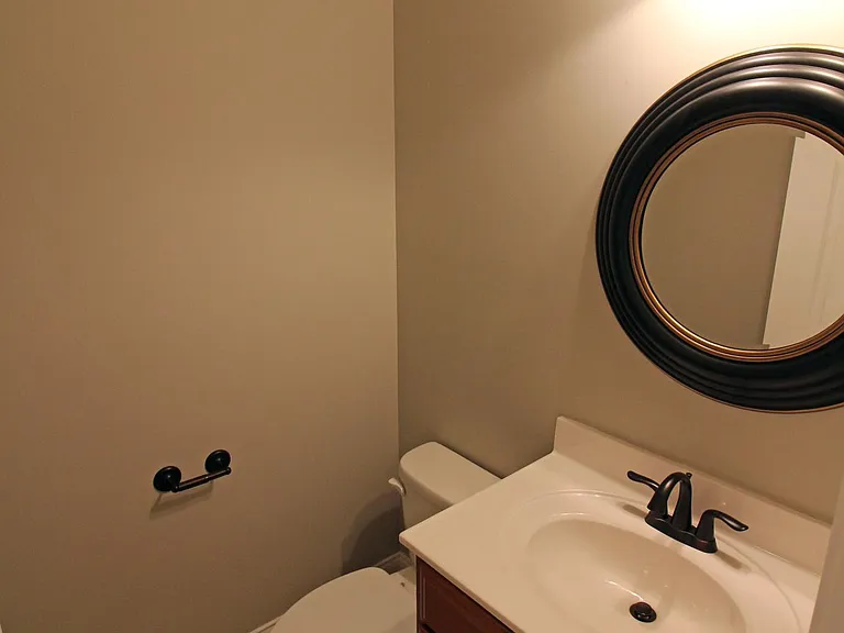1512 E Halo Dr — Photo 10