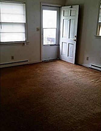 2nd image of 7384 Kirby Cres