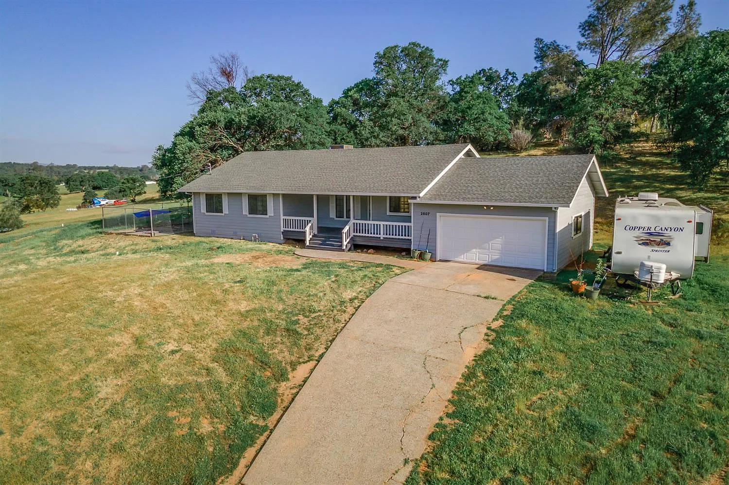 2507 Mohawk Ct photo 1