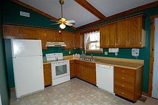4th image of 270 Nikki Ct