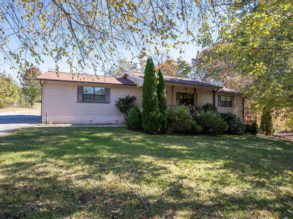 722 Fuller Rd, Trenton, GA 30752