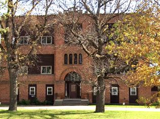 450 S Nelson St #304, Nelson, MN 56355