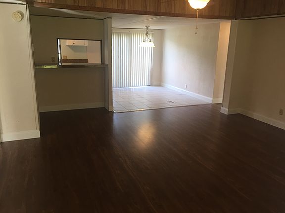 2nd image of 30553 Clearview Dr
