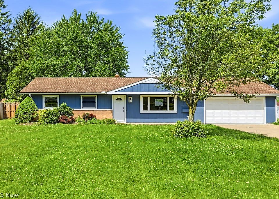 1st image of 8768 Parkdale Dr