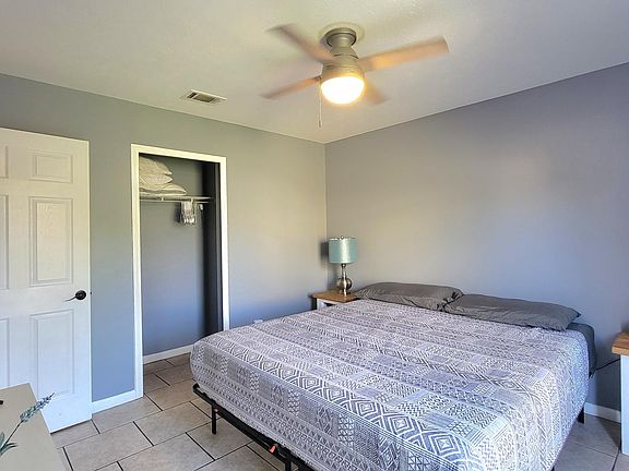 4th image of 5705 Beach Dr