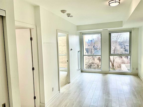 4th image of 223 Saint Clair Ave W Unit 321