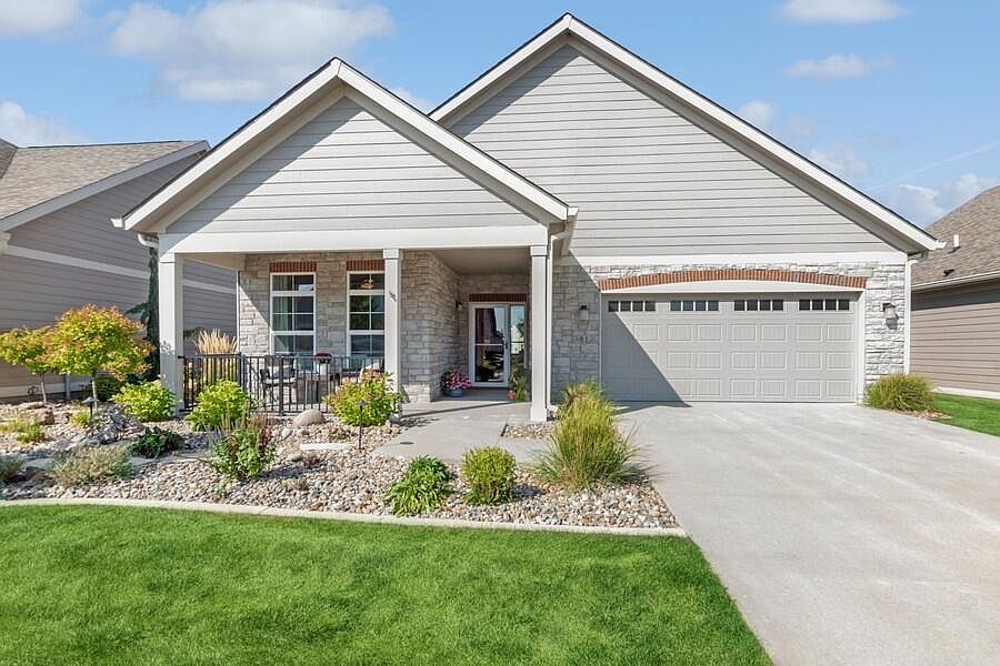 1st image of 3812 NW Greenwood Ln