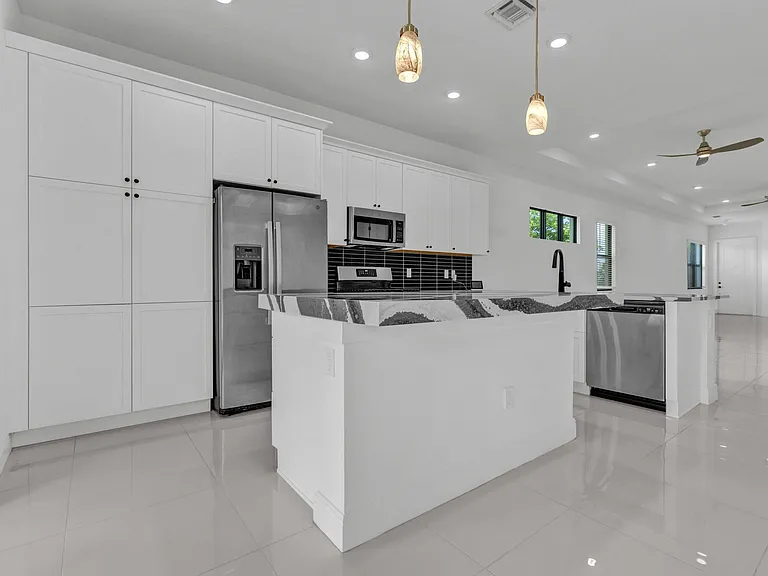 5501 Santa Rosa Ln — Photo 10